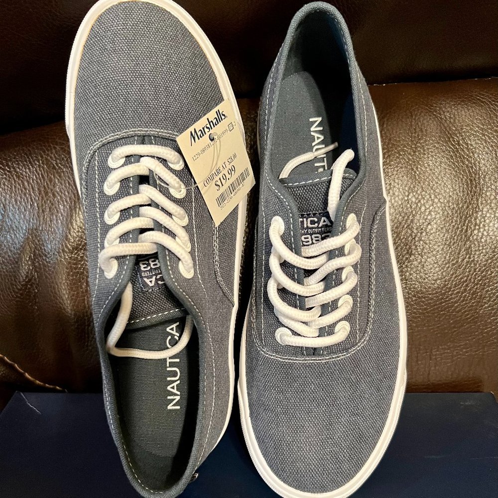 Brand New in Box NAUTICA denim blue oxford canvas shoes mens 7.5